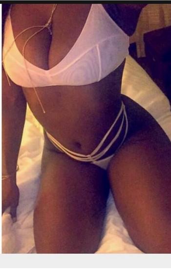 , 21  female escort, Bakersfield