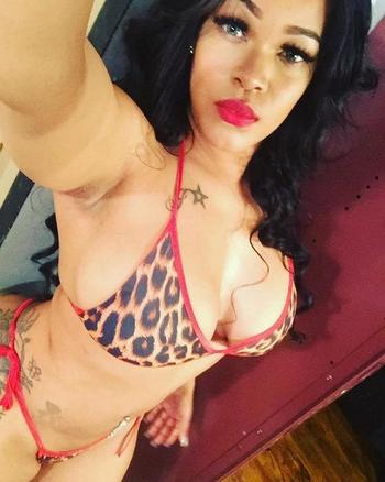 , 22  female escort, Bakersfield