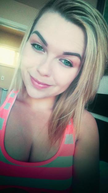 , 25  female escort, Bakersfield