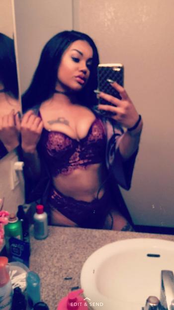 , 21 Latino/Hispanic female escort, Bakersfield