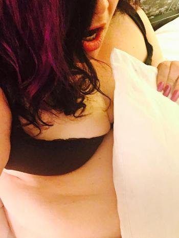 , 38  female escort, Bakersfield