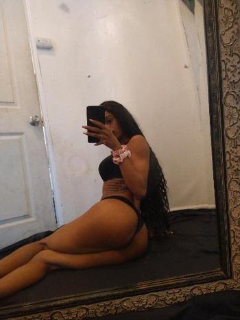SexyAvah, 21  female escort, Bakersfield