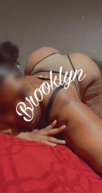 Brooklyn, 24  female escort, Bakersfield