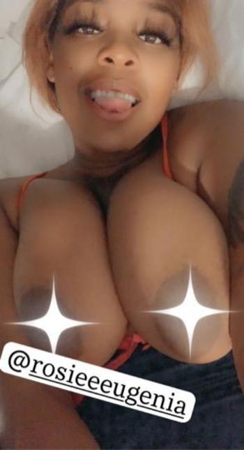  559-544-5603, 24  female escort, Bakersfield