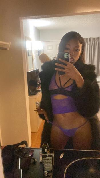 Mulani , 22  female escort, Bakersfield