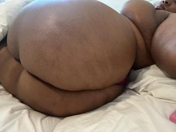 Layla , 24  female escort, Bakersfield