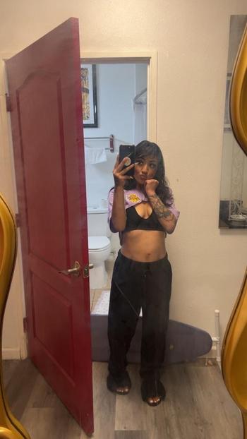 Lia, 29  female escort, Bakersfield