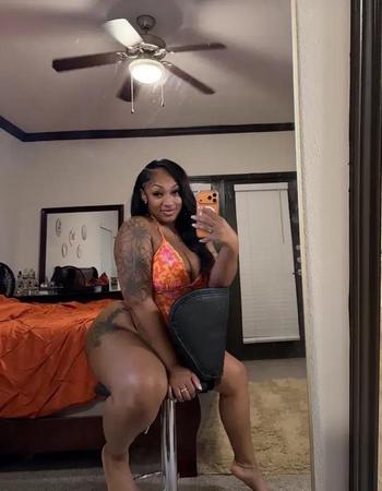 Lani, 23  female escort, Bakersfield