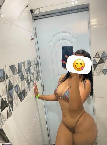 carol , 24  female escort, Bakersfield