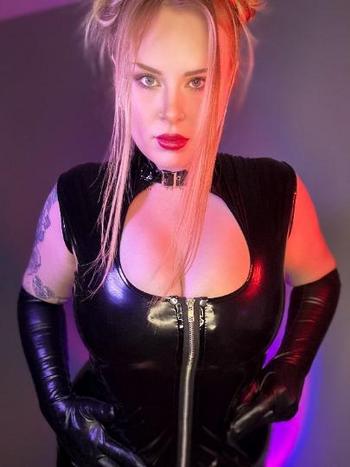 5877460492, female escort, Bakersfield