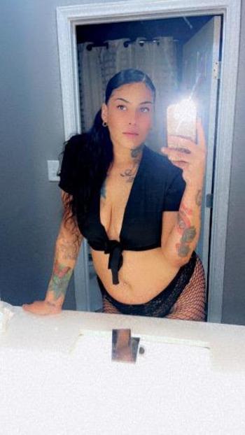 2139843654, female escort, Bakersfield